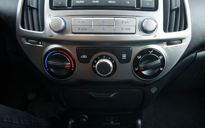 Hyundai i20 cena 25900 przebieg: 141000, rok produkcji 2013 z Radom małe 742